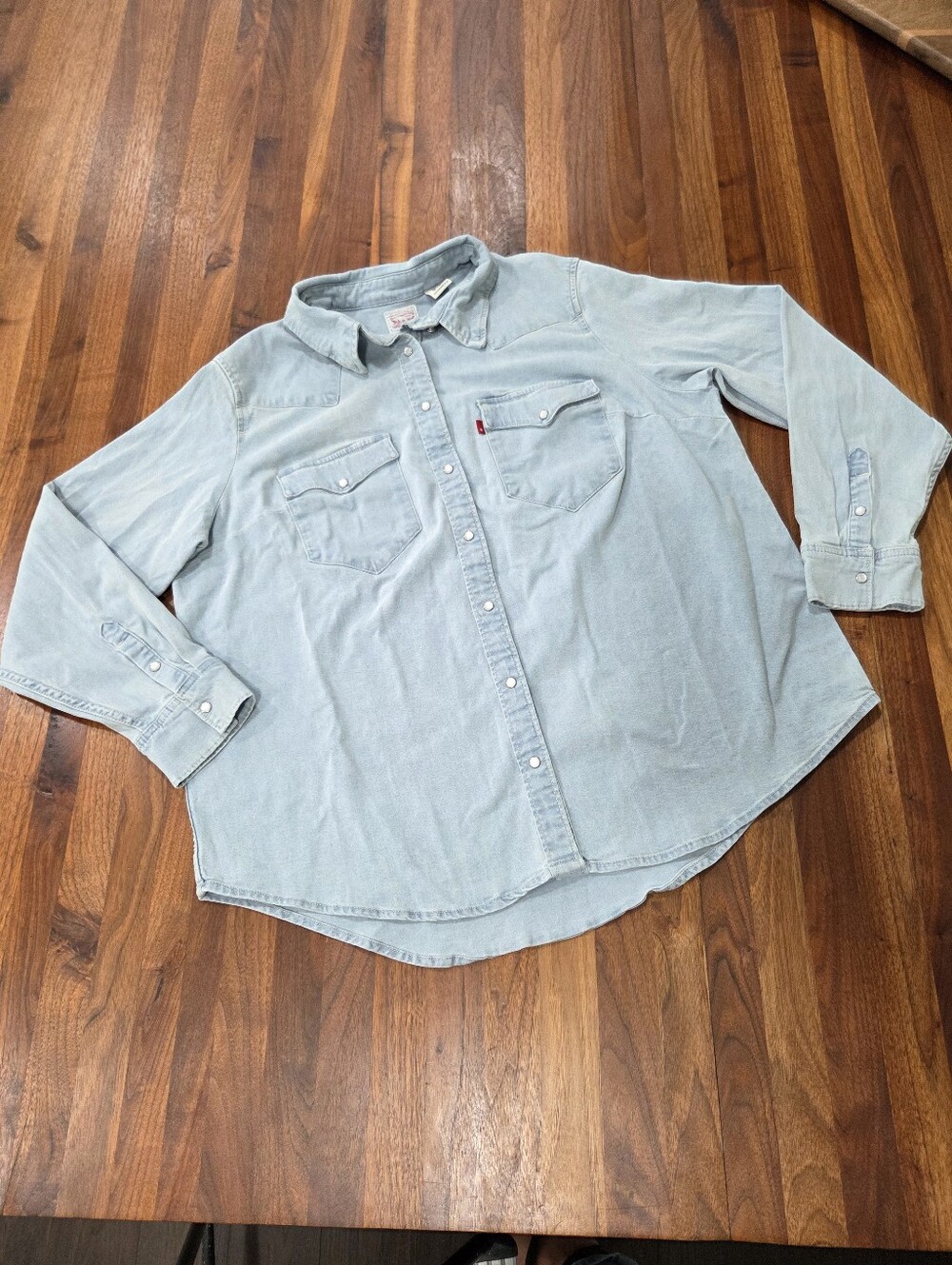 Levis Ultimate Western Shirt Pearl Snap Western Yoke Light Wash Chest Pockets 1X